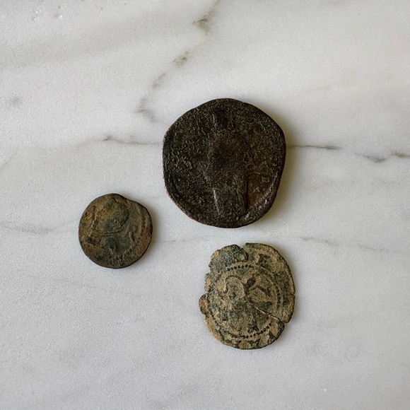 Antique Coin Set - Picture 2 of 12